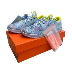 Women’s Nike Metcon 5 AMP Cross Training Shoes. BRAND NEW